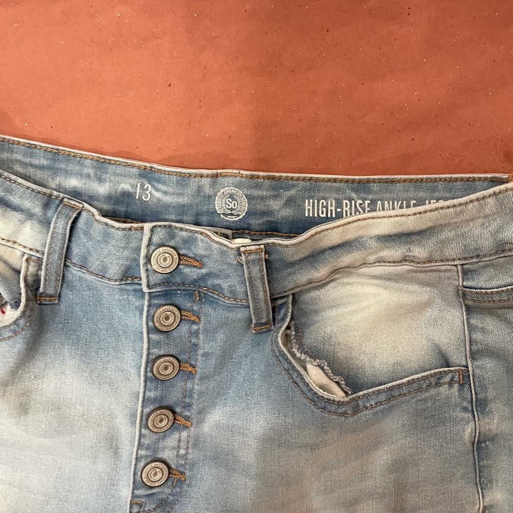 Jeans - Picture 2 of 3